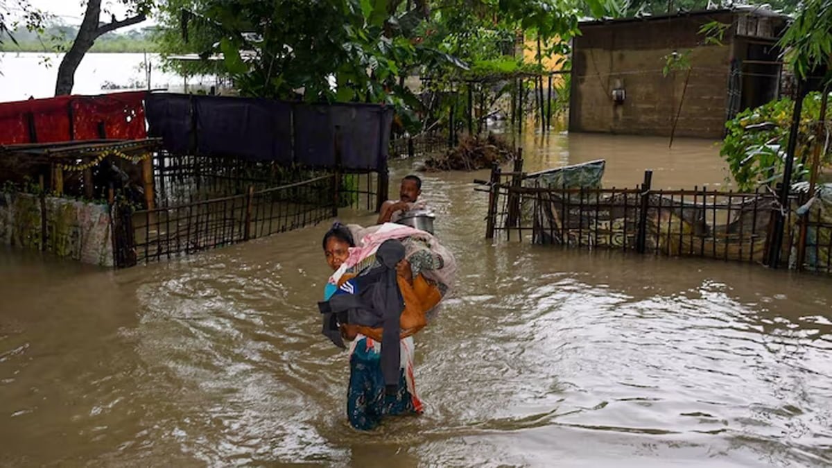 Diterjang Banjir, 495 Ribu Warga India Dievakuasi 1 banjir