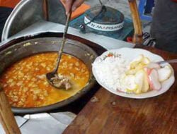 Mencicipi Gultik, Kuliner Legendaris yang Populer di kawasan Jakarta Selatan