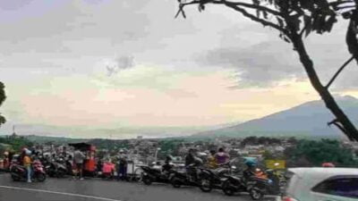 View Gunung Salak, Batutulis Kota Bogor