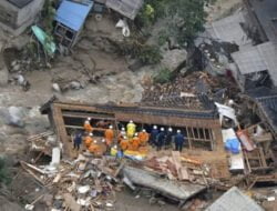 Enam Orang Tewas, Tiga Hilang Imbas Banjir dan Tanah Longsor