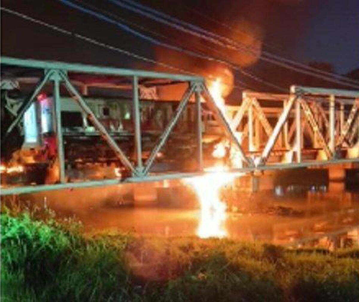 Detik-detik KA Brantas Tabrak Truk Tronton di Semarang 1 KA Brantas