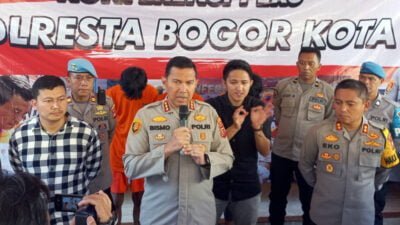 Pemotor Ugal-ugalan Bawa Senjata Tajam Dilumpuhkan Polisi di Bogor