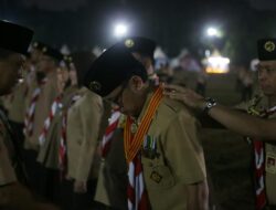 Bima Arya Dianugerahi Tanda Penghargaan Lencana Melati Gerakan Pramuka dari Budi Waseso