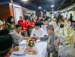Bima Arya dan Pejabat Pemkot Bogor, Jadi Saksi Nikah Massal di MPP