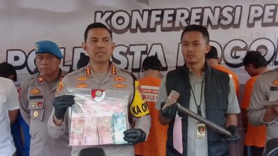 pelaku spesialis pembobol mesin atm
