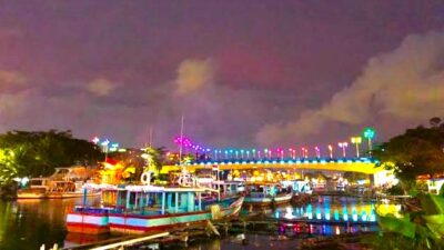 Pesona Keindahan Jembatan Siti Nurbaya di Malam Hari