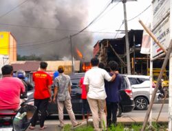Gudang Barang Bekas di Jalan Raya Kemang Bogor Kebakaran, 1 Motor Hangus