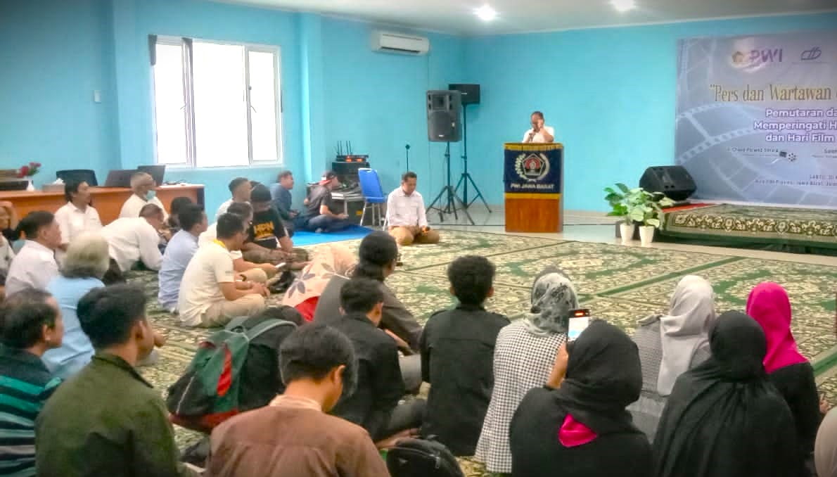 PWI Jawa Barat dan FFB Gelar Nonton Bareng Film “Mau Jadi Apa” 1 PWI Jawa Barat