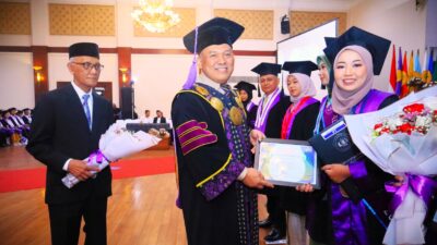 wisuda Unpak