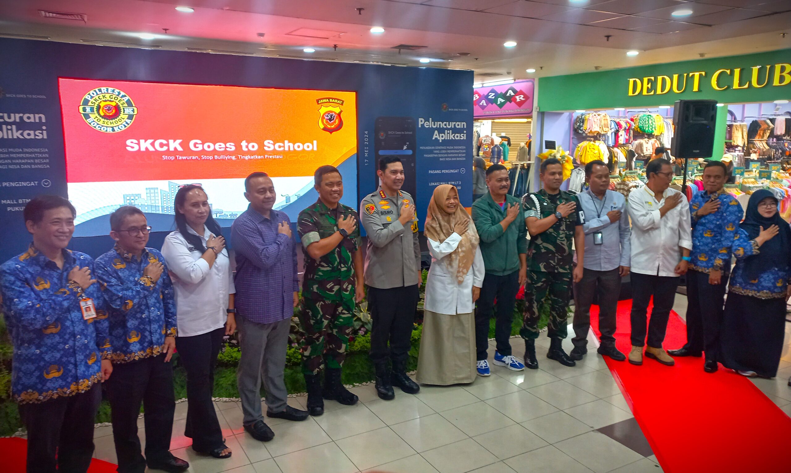 Polresta Bogor Kota Launching Aplikasi SKCK Goes to School di Mall BTM