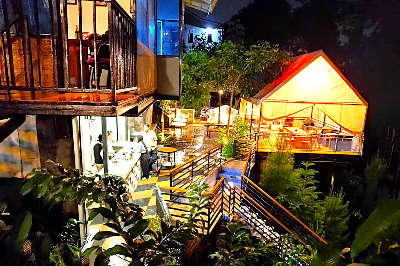 Yocia Village dan Rupawan Coffee & Resto