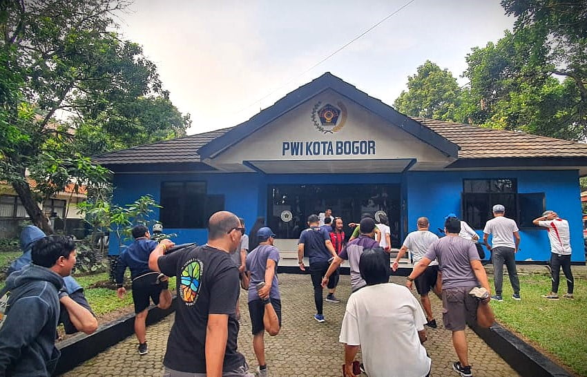Olahraga Bersama, PWI Kota Bogor Implementasikan Program Jumat Sehat 1 PWI Kota Bogor