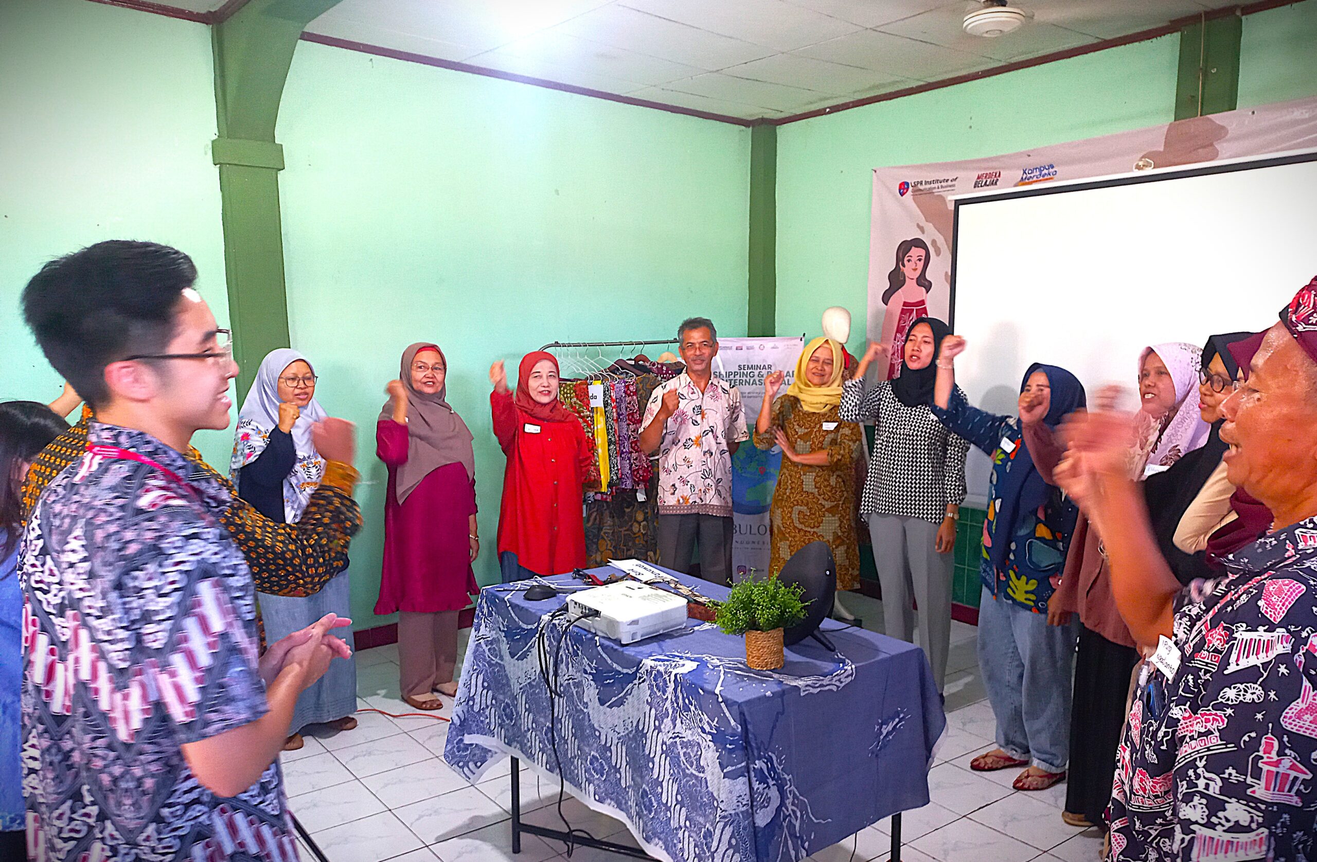LSPR Mempersembahkan Keindahan Batik Desa Cibuluh di Perth Australia 1 LSPR