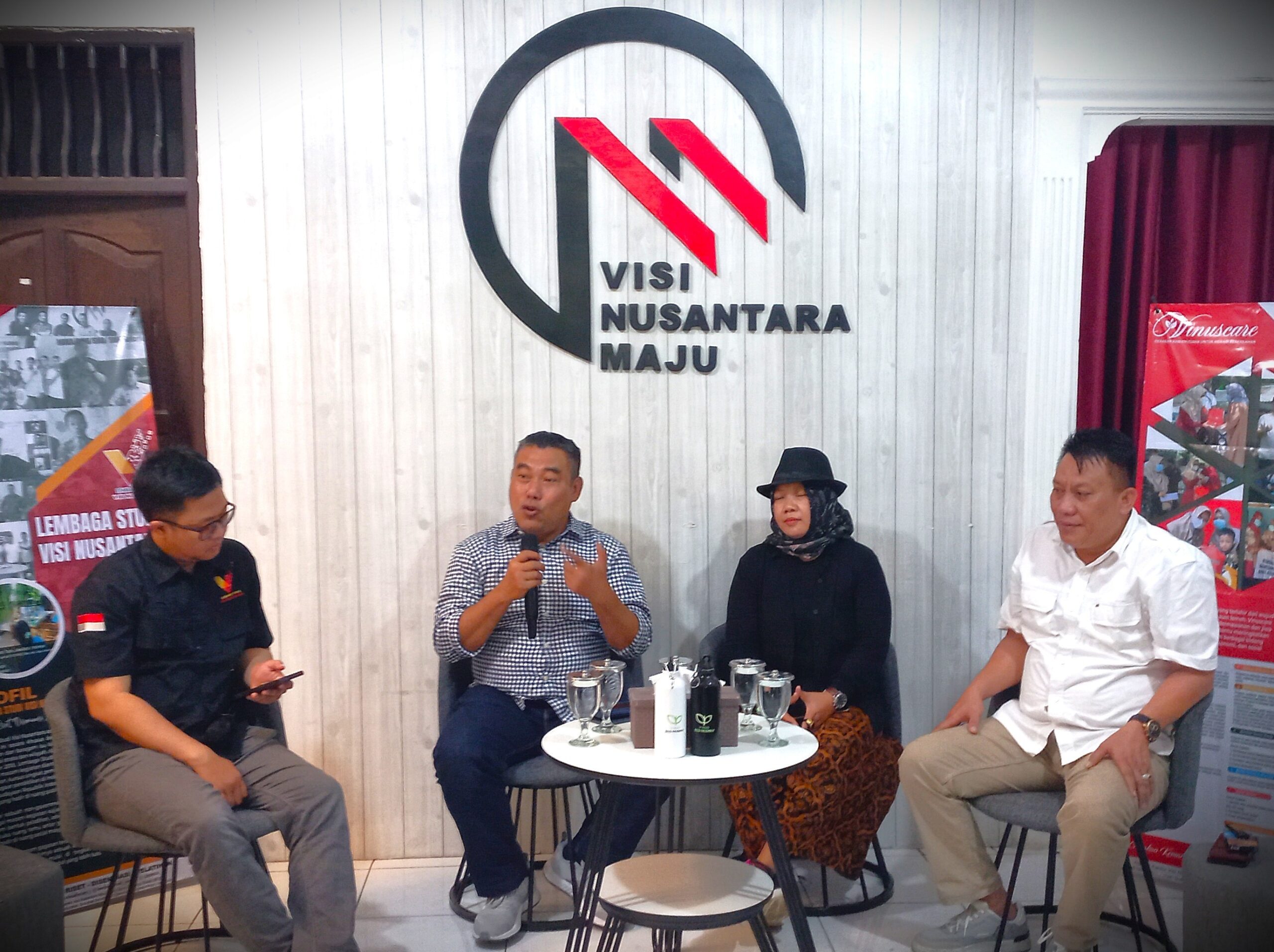 Lembaga Studi Visi Nusantara maju