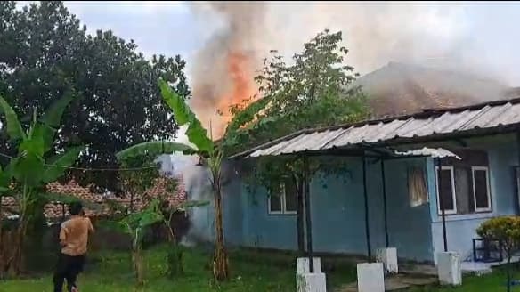 Api Melalap Panti Asuhan di Bogor, Kerugian Capai Rp250 Juta 1 panti asuhan