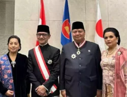 Menko Perekonomian Airlangga Hartarto Terima Penghargaan dari Kaisar Jepang