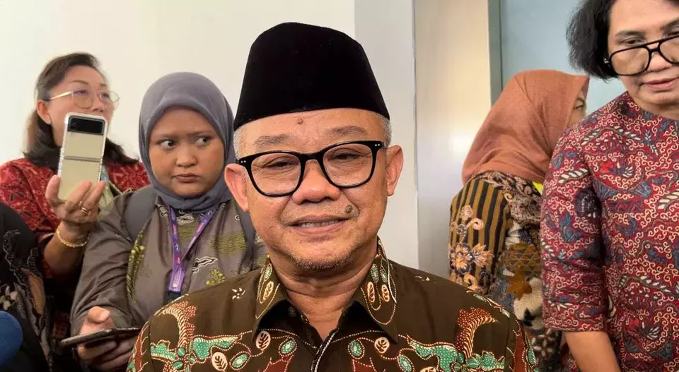 Mendikdasmen Kritik Surat Edaran Dedi Mulyadi soal Jam Sekolah dan Jam Malam 1 Mendikdasmen