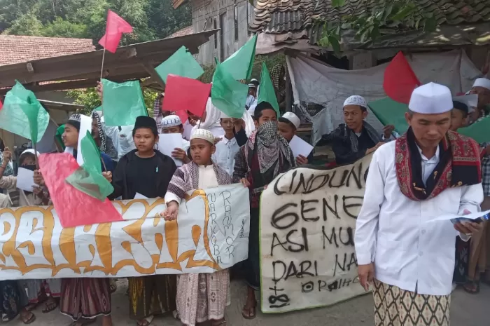Puluhan Santri di Cigudeg Gelar Aksi Damai Tolak Narkoba dan Curanmor 1 Santri