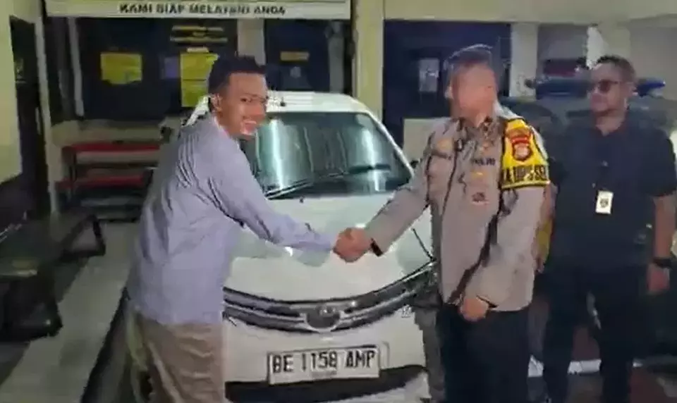 penadah mobil