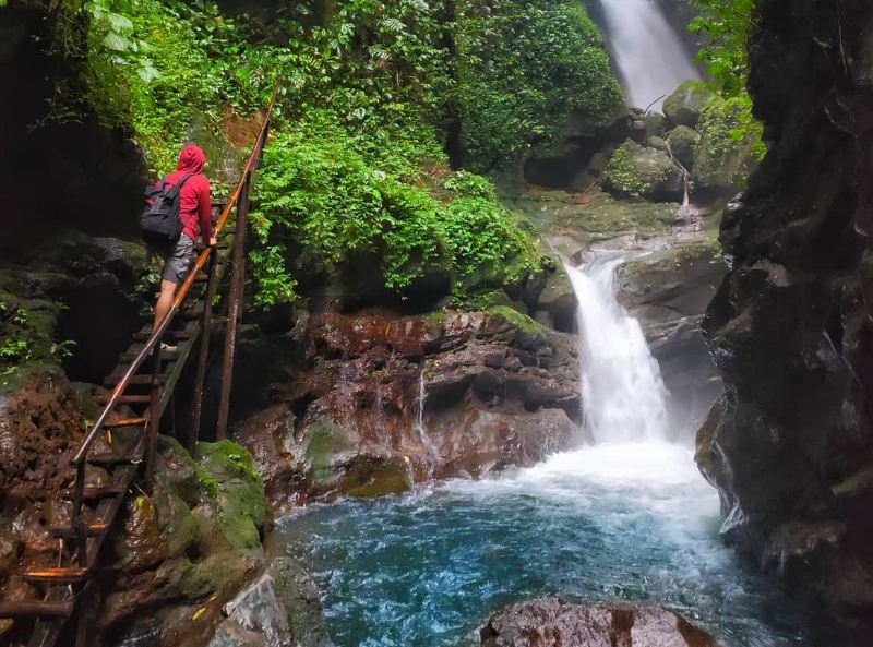 Curug Walet Pamijahan