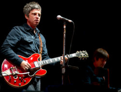 Noel Gallagher Garap Lagu Baru Tanpa Kepastian Oasis