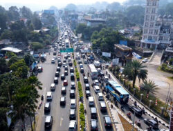 Hari Kedua Libur Panjang Maulid Nabi, Arus Kendaraan ke Puncak Membludak