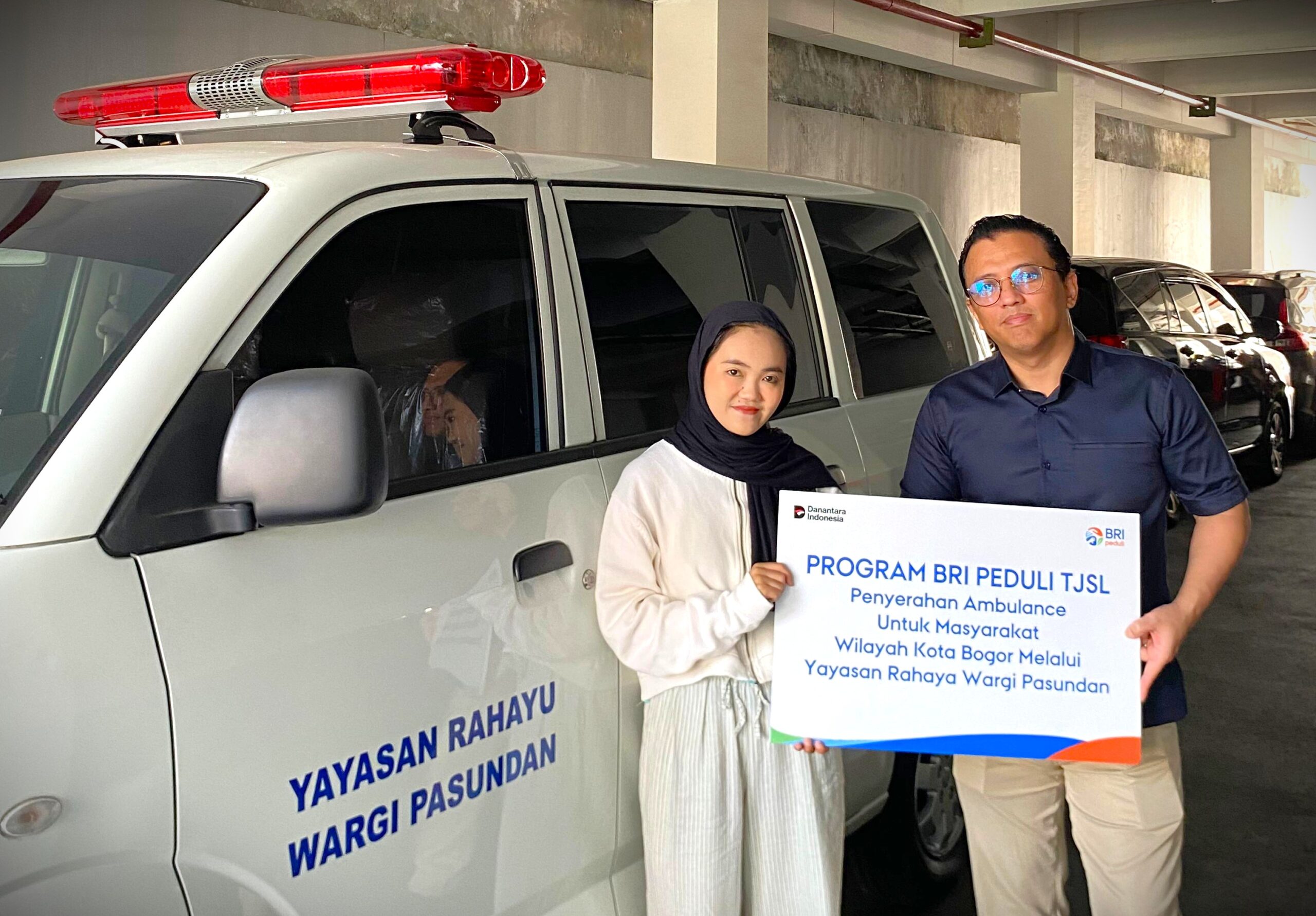 PT Bank Rakyat Indonesia Melalui Branch Office BRI Bogor Pajajaran Serahkan 1 Unit Ambulans kepada Yayasan Rahaya Pasundan 2 scaled