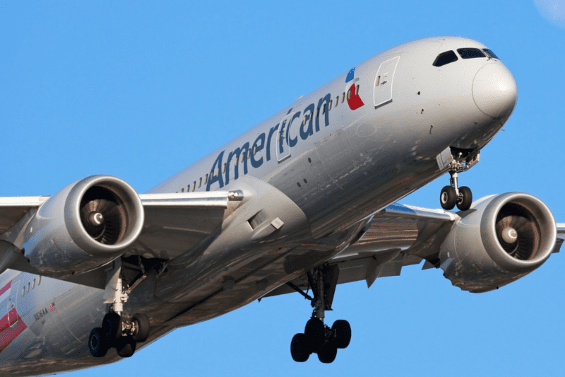 Penumpang Gelap Ditemukan Tewas di Pesawat American Airlines di Bandara Charlotte 1 pesawat American Airlines