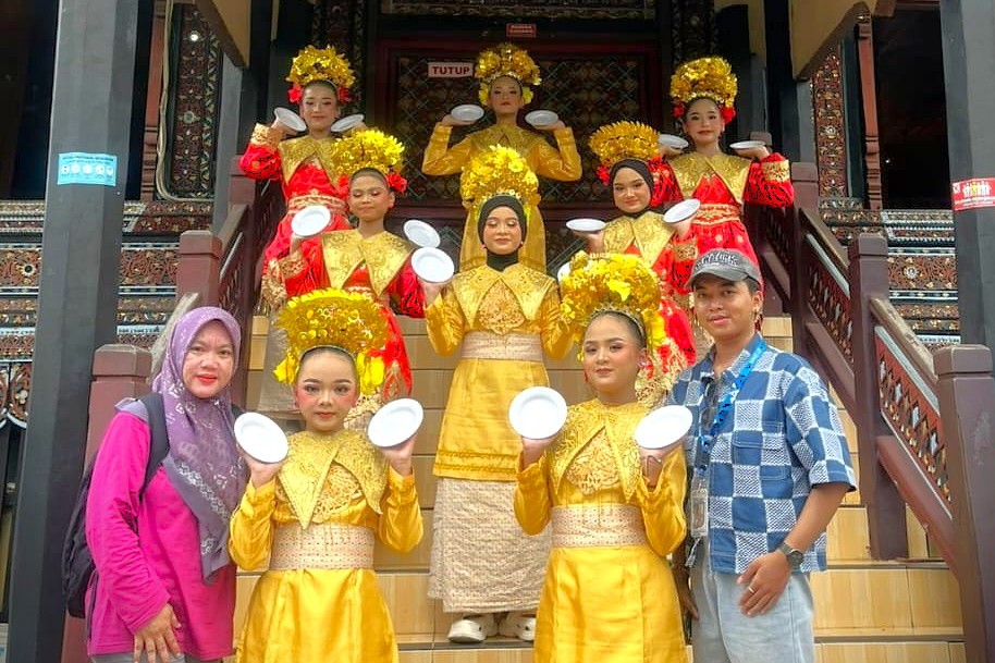 Tari Piring SPADA dari SDN Semplak 2 Bogor Raih Juara 1 di Lomba Tari Daerah Nusantara TMII 3 1
