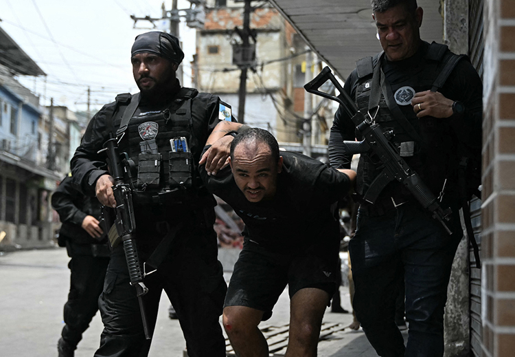 64 Tewas dalam Penggerebekan Narkoba di Permukiman Kumuh Rio de Janeiro 1 64 tewas