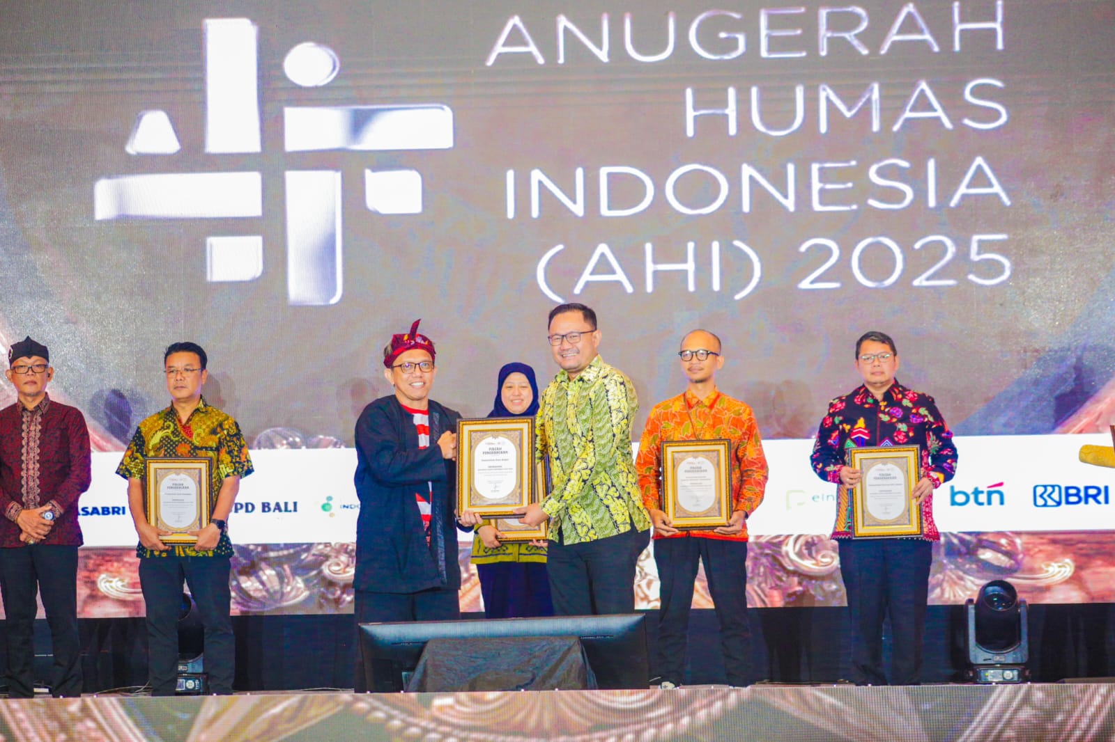 Pemkot Bogor Torehkan 82 Penghargaan Selama 2025 2