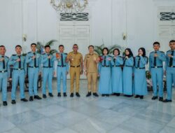 Jenal Mutaqin Motivasi Siswa Krida Nusantara saat Kunjungan ke Balai Kota