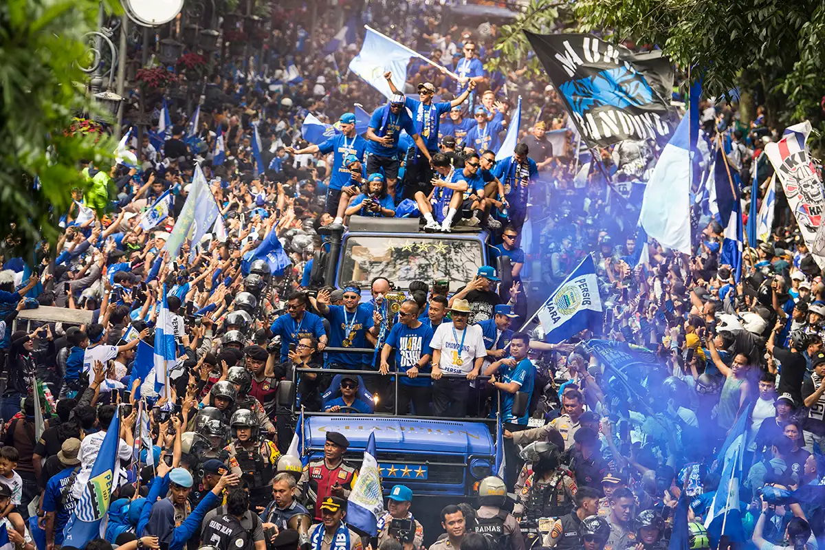 20250525132722 pawai persib juara 1