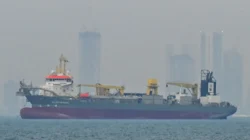 Iran Ancam Jadikan Teluk Oman “Kuburan” Kapal AS, Ketegangan dengan Washington Memanas