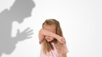 091660100 1488447528 RH EDT 0103 Orang Tua Mudah Marah Ini Dampaknya pada Anak