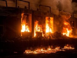 Kebakaran Hanguskan 70 Persen Pabrik Pengolahan Ikan di Pati, Produksi Terancam Lumpuh