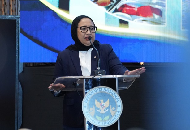 Resmi Pimpin BGN, Nanik: Siap Perkuat Program Makan Bergizi Gratis 1 Dari Wartawati ke Kepala BGN Nanik S. Deyang Kini Pegang Kendali Program MBG