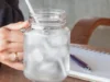 Bahaya Minum Air Dingin saat Cuaca Panas