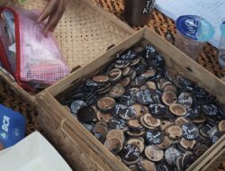 Festival Sidekah Bumi Mulyaharja Gunakan Koin Bambu “Batok” untuk Transaksi Kuliner Murah