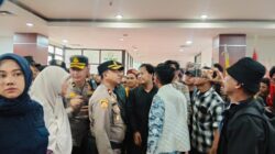Demo Mahasiswa di DPRD Kota Bogor Ricuh