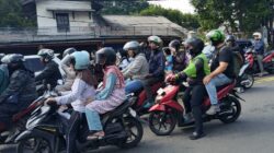 Arus Balik dari Puncak Membludak, Satlantas Bogor Prioritaskan Kendaraan Turun 7 WhatsApp Image 2026 06 22 at 14.15.07