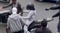 Aksi Debt Collector Hadang Pengendara Wanita di Jaktim Viral, Polisi Turun Tangan