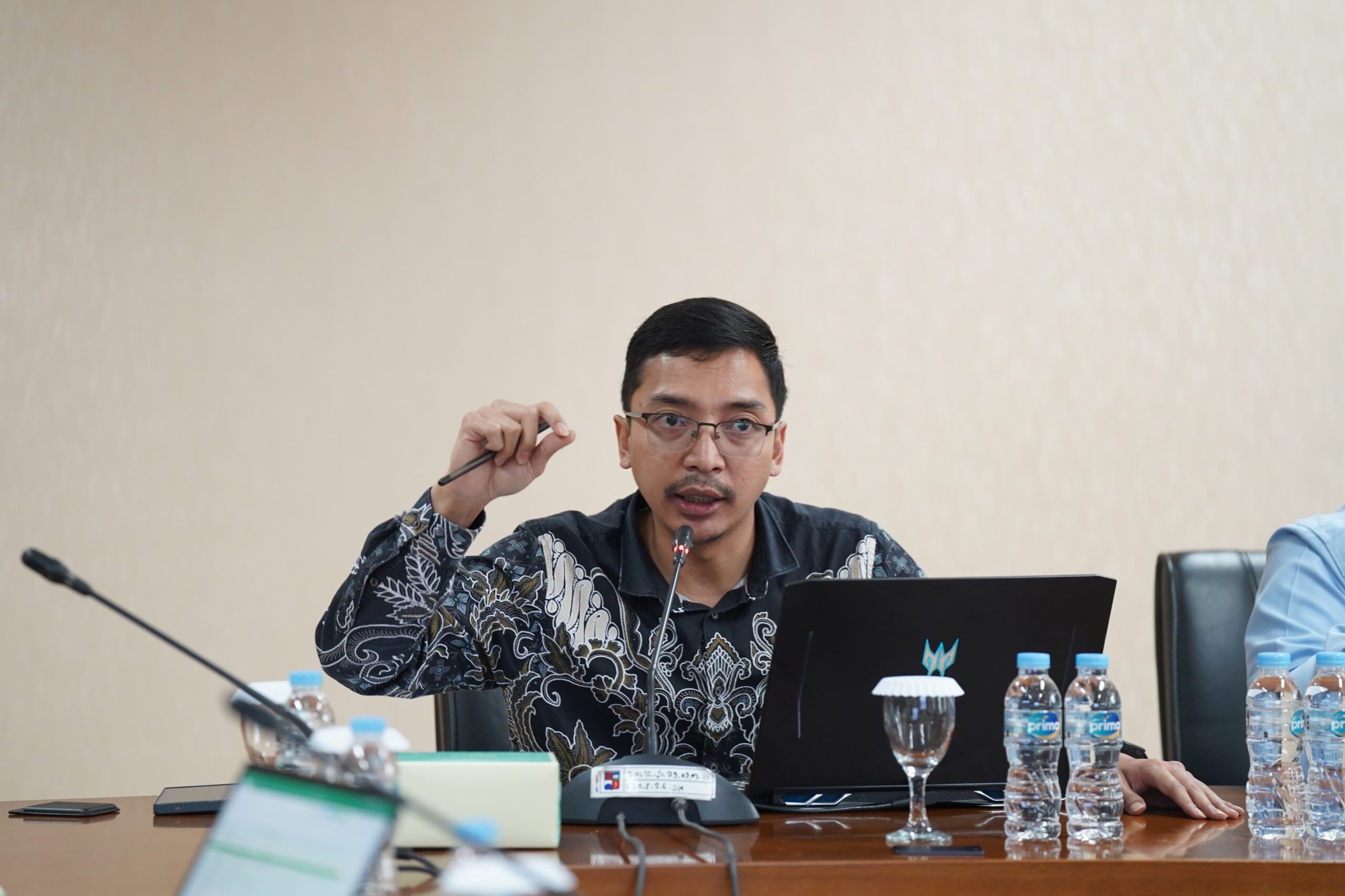 Salah Tafsir Aturan DTSEN, Sekitar 1.300 Warga Miskin Kota Bogor Belum Terima Bansos 1 komisi iv dprd kota bogor gelar rapat kerja evaluasi anggaran 2026 dan spmb bersama dinas pendidikan 0 scaled
