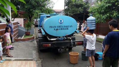 Pemkot Bogor Siapkan Bantuan Air Bersih bagi Warga Terdampak Kekeringan 11 Bantuan tanki air 1