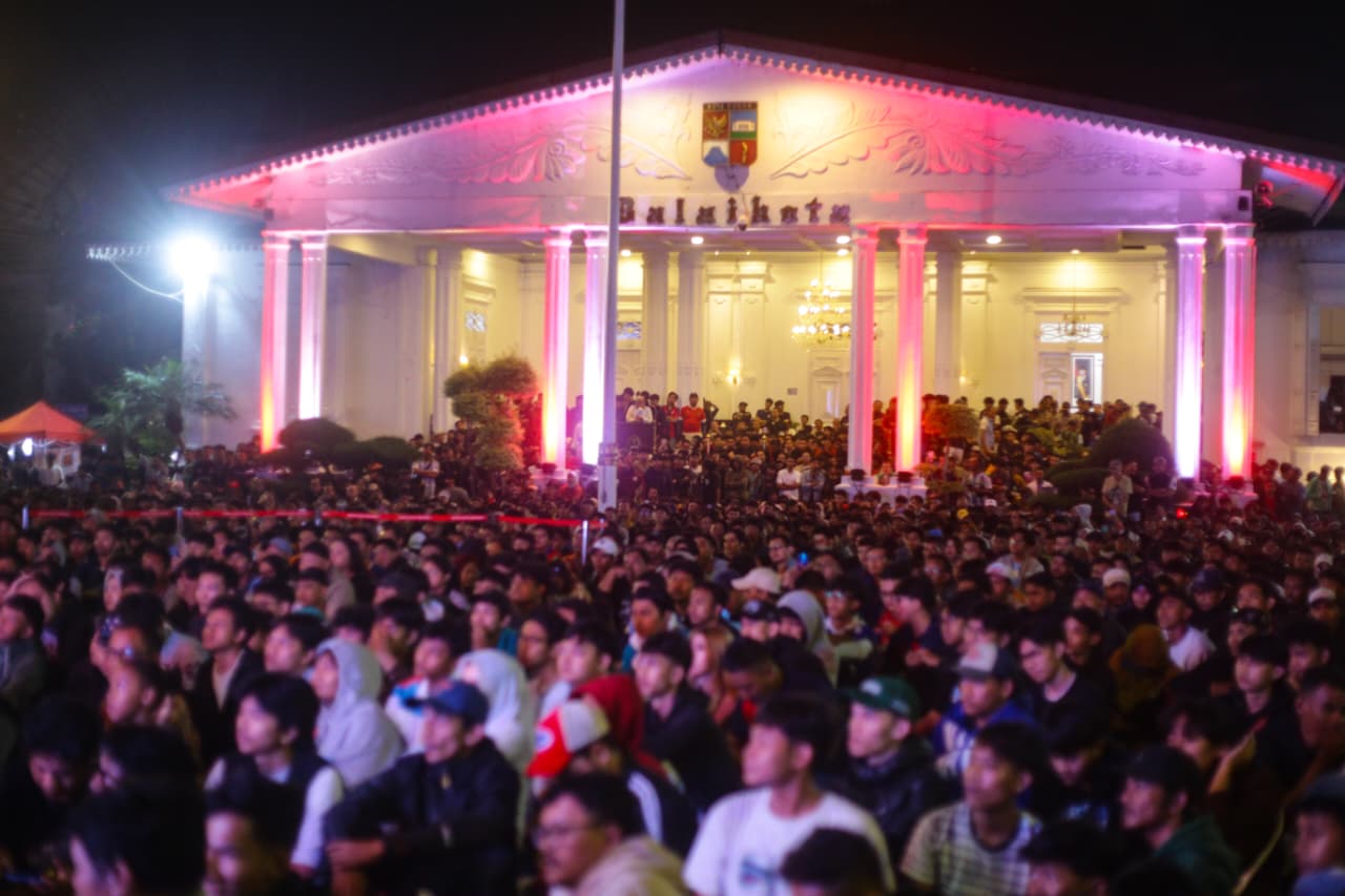 Ribuan Masyarakat Padati Balai Kota Bogor untuk Nobar Final Piala Dunia 1 WhatsApp Image 2026 07 20 at 17.36.48