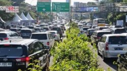 32 Ribu Kendaraan Padati Jalur Puncak saat Libur Sekolah, Polisi Berlakukan Sistem One Way