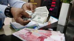 Sentimen Pasar Masih Menekan Rupiah, Investor Cermati Data Ekonomi Domestik