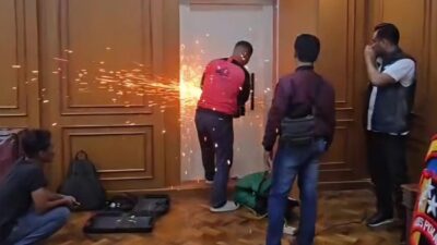 Polisi Temukan Brankas Rahasia di Rumah Mewah Sentul, Berisi Emas dan Uang Rp476 Miliar
