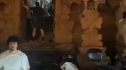 rekaman potongan video viral bule kencing di pura kawasan labuan siat potongan media sosial bIeo1