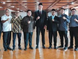 Resmi WNI, Mitchell Baker Bikin Netizen Heboh: Dari Tinggi Badan hingga Harapan di Timnas